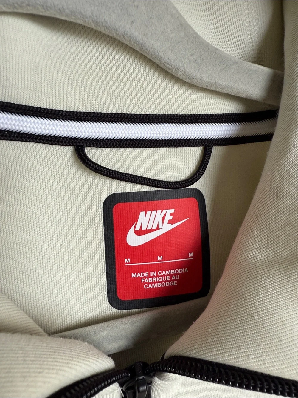 Nike Tech Men’s Cream Full-Zip Hooded Jacket men’s medium